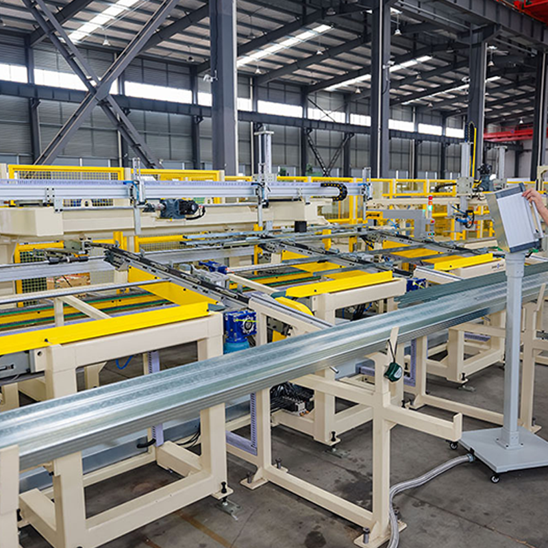 Confezionatrice automatica per profilati metallici